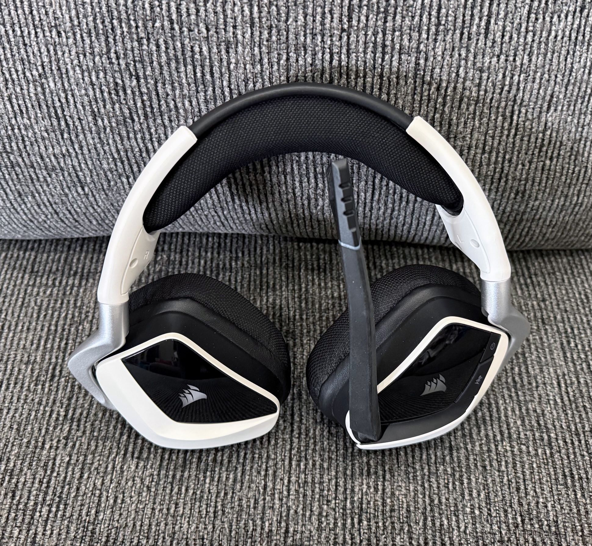 Corsair PC Gaming Void Pro RGB Wireless Headset
