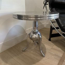 Aluminum  Round Side / Accent Table 