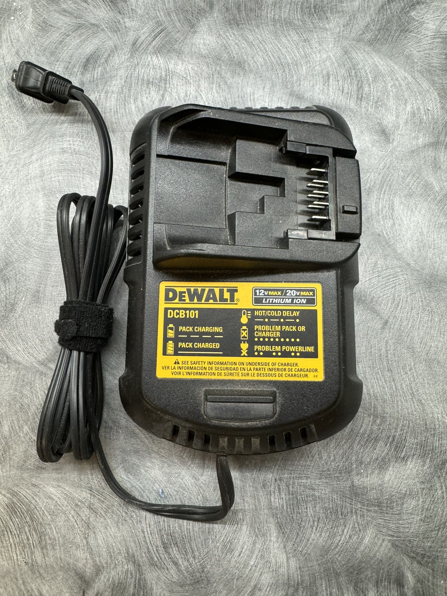 Dewalt DCB101 20V/12V Battery Charger