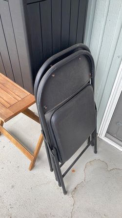 Chairs x2