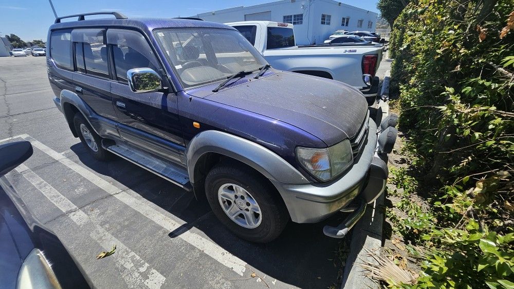 Toyota Land Cruiser