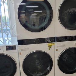 LG WasherTower Washer And Gas Dryer Electric 220volt 