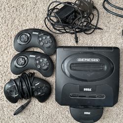 Sega Genesis - 7 Games & 3 Controllers