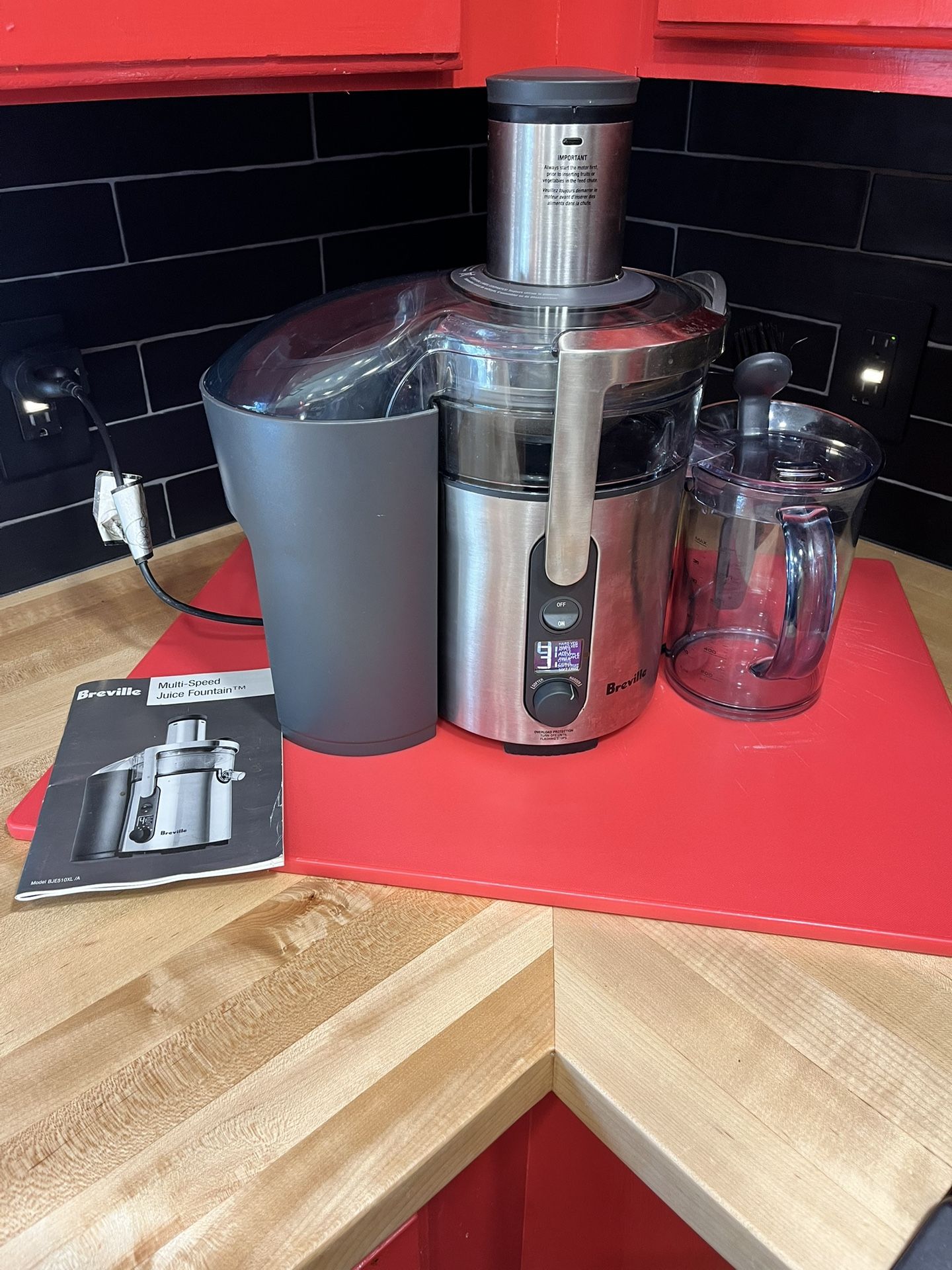 Breville Multi-Speed Juice Fountain Model BJE510XL