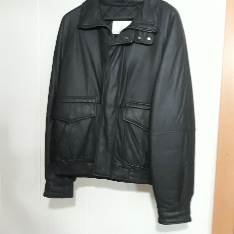 Men's London Fog Medium Leather Jacke Get Ready For The Cooler Months What A Beautiful Leather Jacket The Best On The Market Brand New Condition