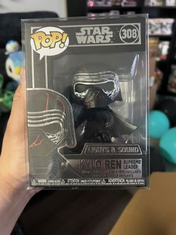 Kylo Ren Supreme Leader Lights And Sounds Funko
