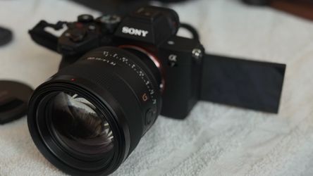 Sony A7 IV + Sony FE 85mm F1.4 GM + Complete Creator Bundle | Like New | Original Owner  $5,000 OBO