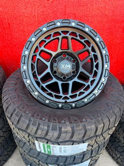 XM700 SEMI MATT BLACK
17x9 6x139.7
Tire 265//70ll17. KUMHO RT
$1290 all 4 wheels and tires