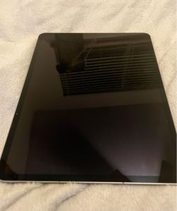 [2025]Apple iPad Air 13” M3 processor 128GB **new/like new-open box**