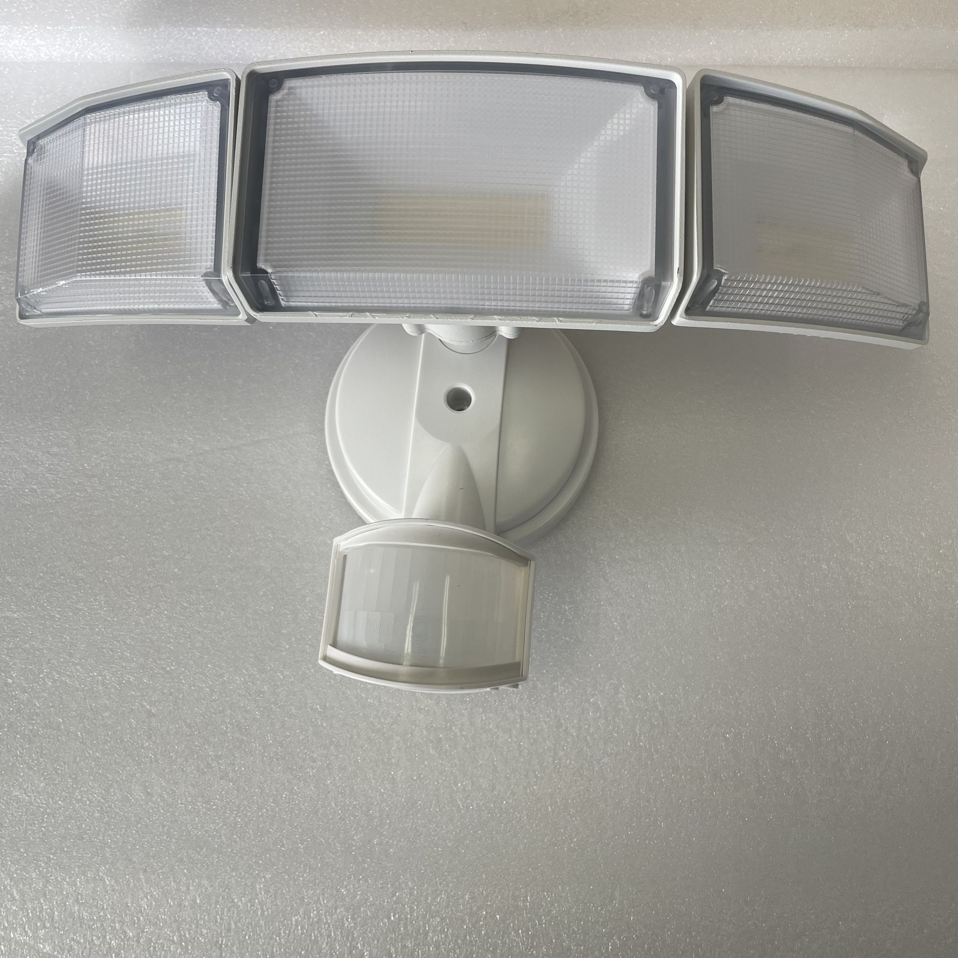 LED Security Lights with Motion Sensor Light For Outdoor - 5000K Daylight - 4500 Lumen - 110 Volts