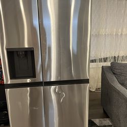 LG Refrigerator 2021