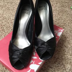 Mootsie Tootsie Slides/Pumps Sz 9 Brand New