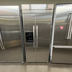 KITCHEN AID SIDE BY SIDE REFRIGERATOR 