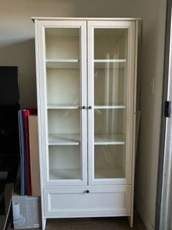White cabinet