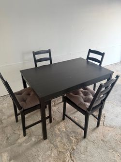 Black 5-Piece Dining Table Set – Table + 4 Chairs