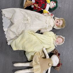 26 Porcelan Dolls