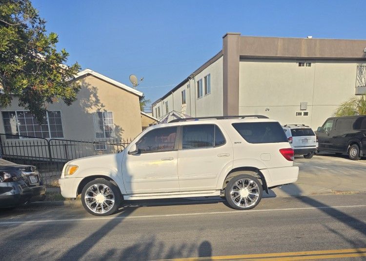 2005 Toyota Sequoia