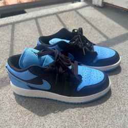 Jordan 1 Low GS 'University Blue'