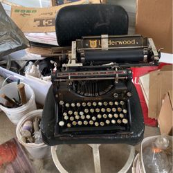 Underwood Typewriter Number 5