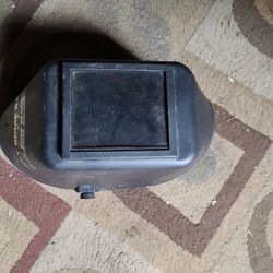 Welding Helmet Not Auto Darkining