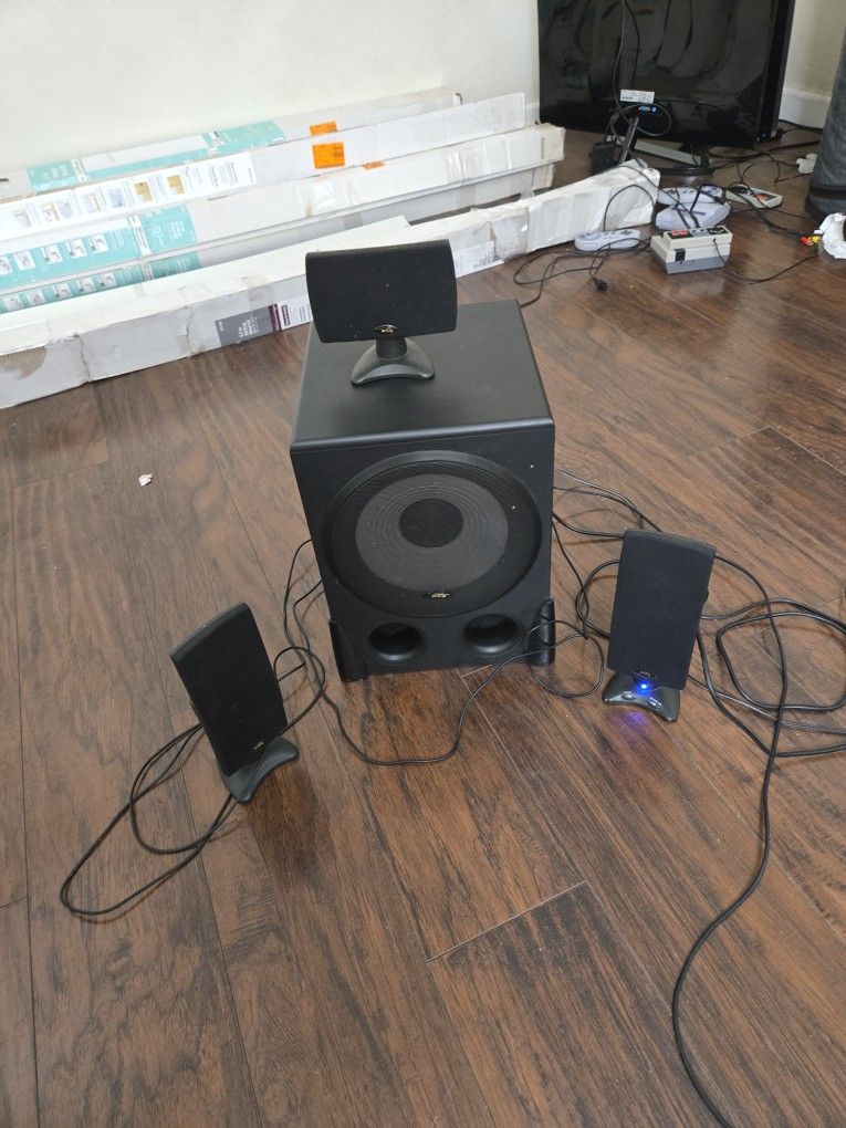 3 Speakers and 1 big one (Works Great)