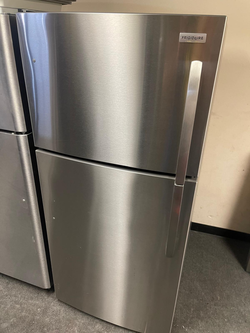 Deal: Frigidaire Stainless Top-Freezer — clean & ready to go