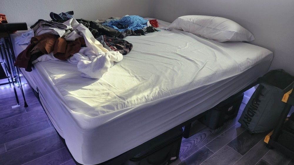 King Nector Matress With Adjustable Bottom