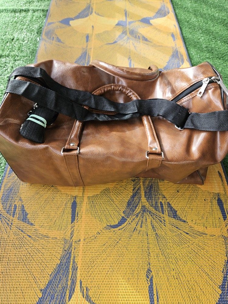 Vintage genuine Leather duffle travel, gym bag, luggage.