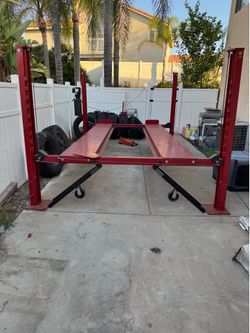 4 Post Hydraulic car lift (7k max lbs)