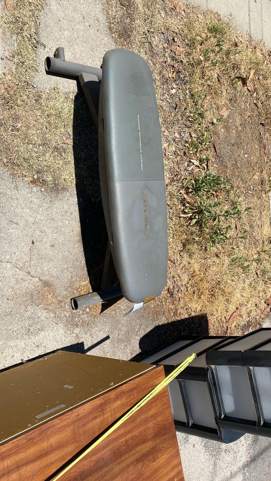 Free Exercise Bench