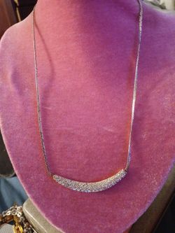 Siver rhinestone necklace