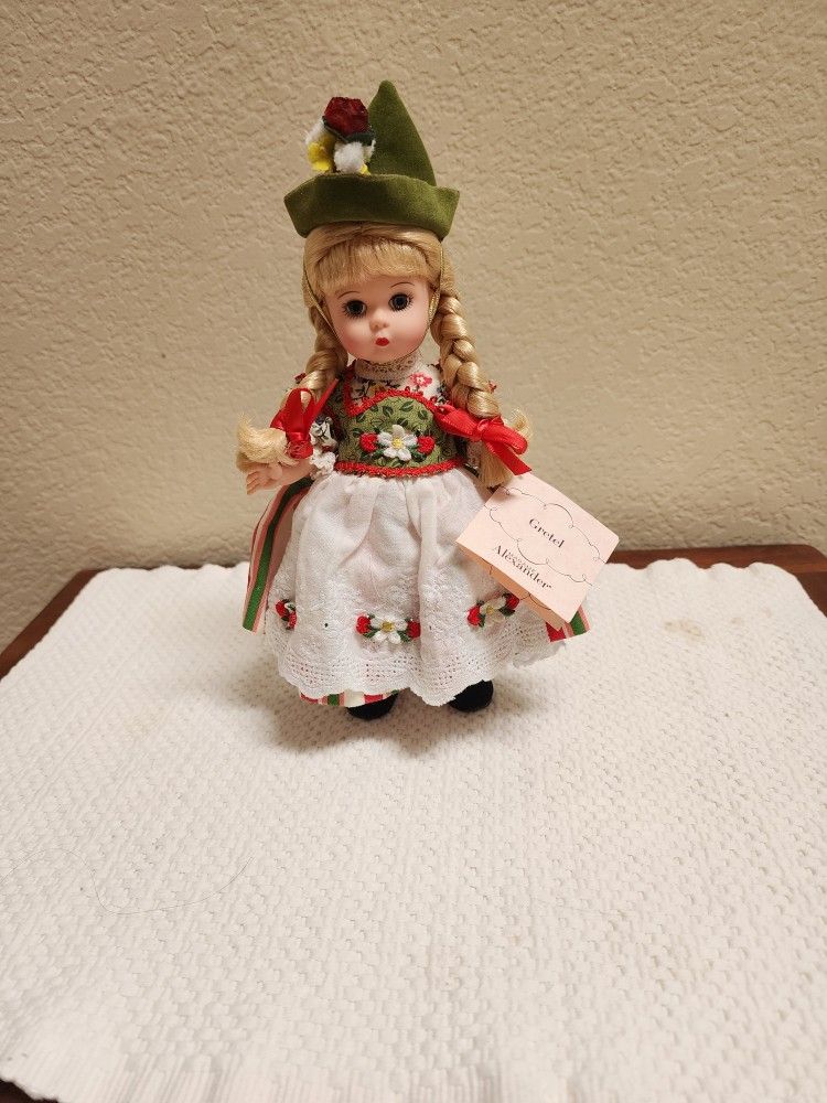 Like New 8" Madame Alexander Doll/Gretel/Storybook/Gift/Collectible