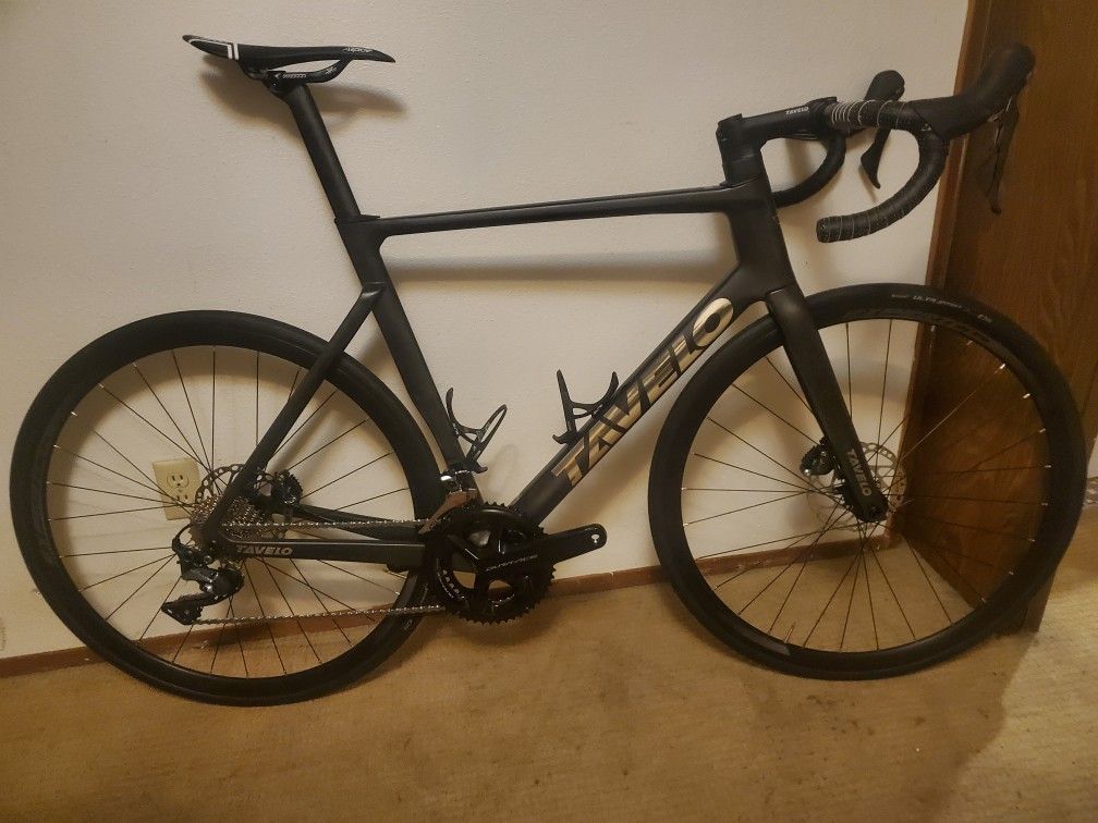 2024 Brand New Tavelo Attack Carbon Road Bicycle XL 57.5