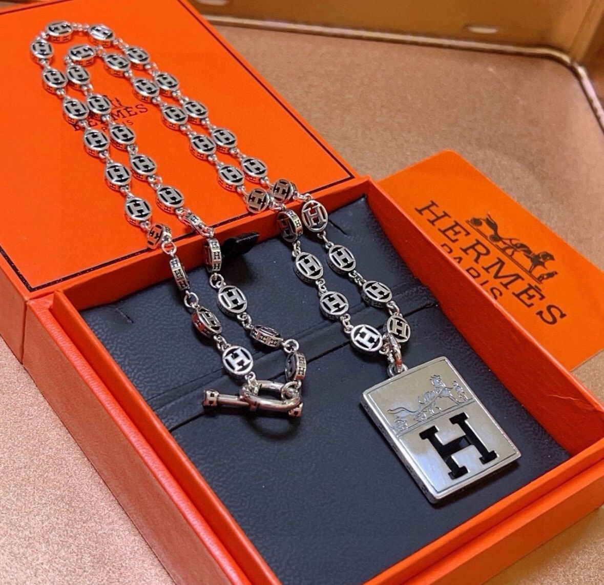 Hermes silver necklace