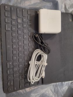 APPLE SMART FOLIO FOR IPAD PRO 10.5- BUNDLE