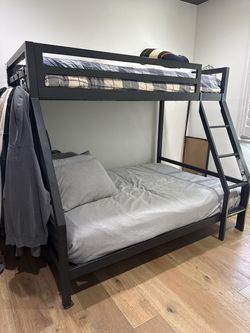 Bunk bed
