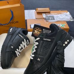NEW LV TRAINERS
