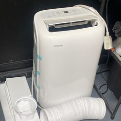 Toshiba Portable Air Conditioner And dehumidifier 8000 BTU 