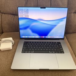 2021/2022 Apple MacBook Pro 16-Inch “M1 Max" 10 cores,32 cores GPU,64GB ram,1TB SSD,Great,fast