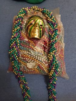 Mardi GRAS BEADS W/ MASK