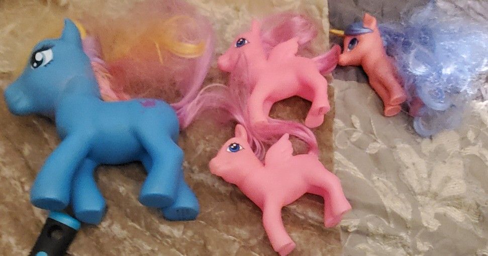 My Little Pony Lot Of 4 Different Colors And Sizes