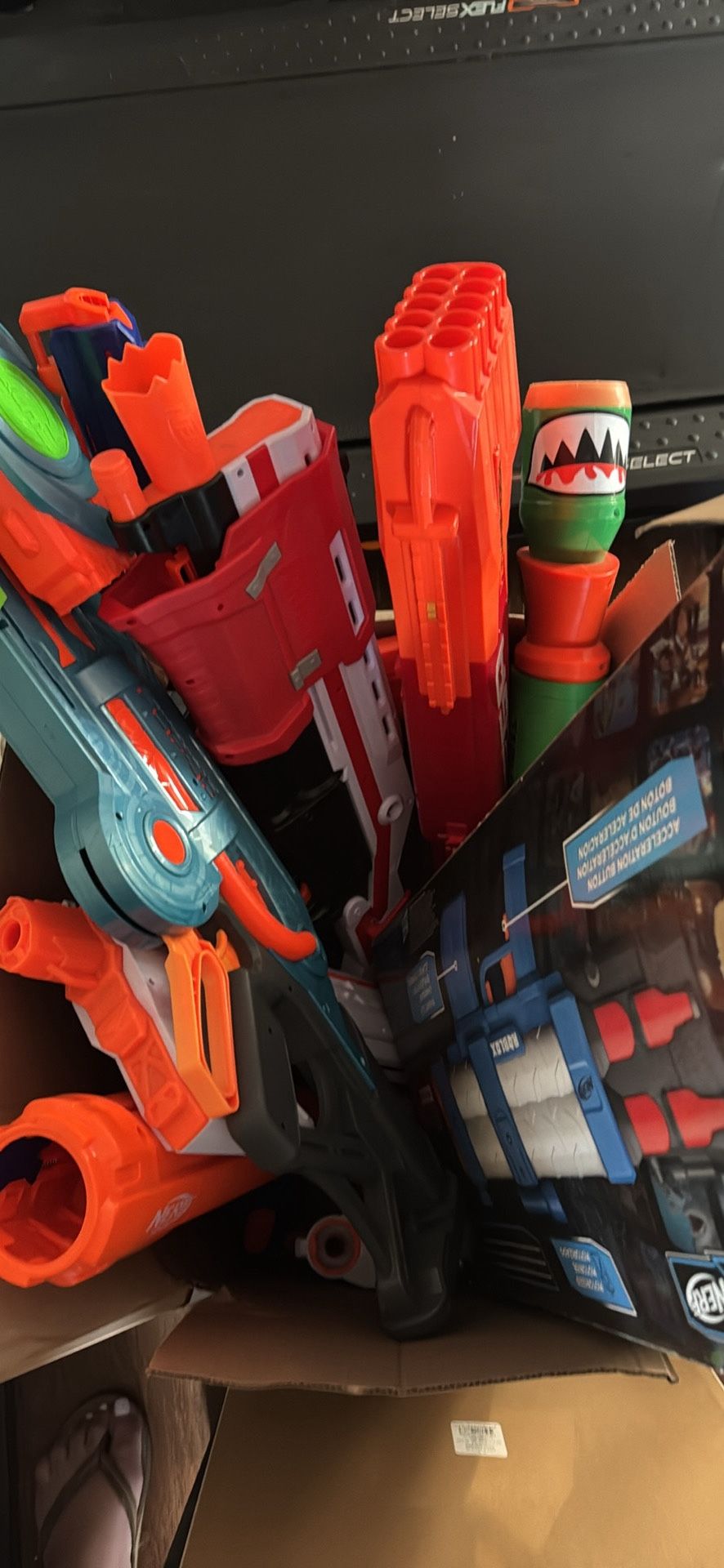 NERF GUNS