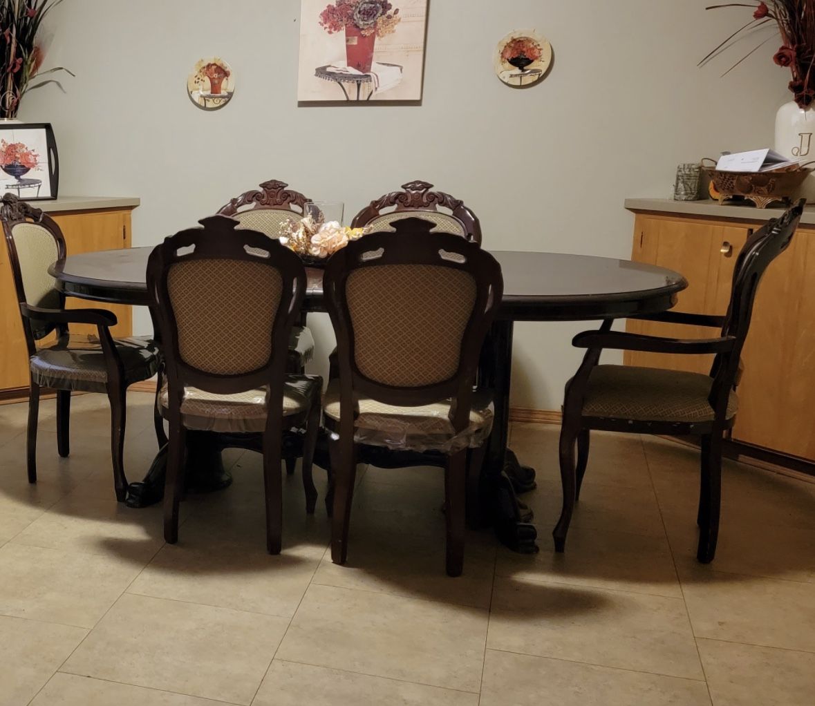 Dinning Table Of 6