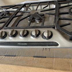 Thermador Gas Cooktop 36”