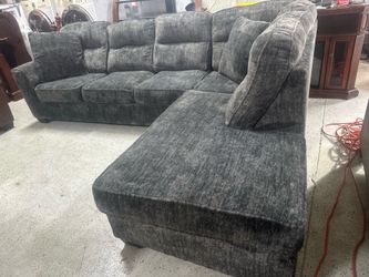 Like new sectional sofa 120”-80”