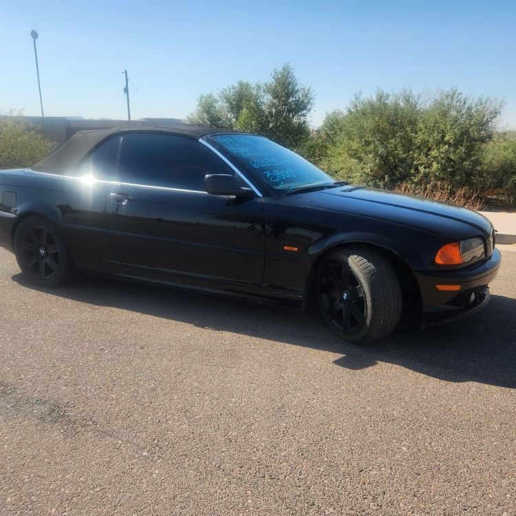 2000 BMW 323i