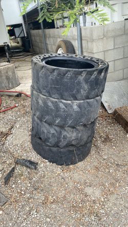Bobcat tires