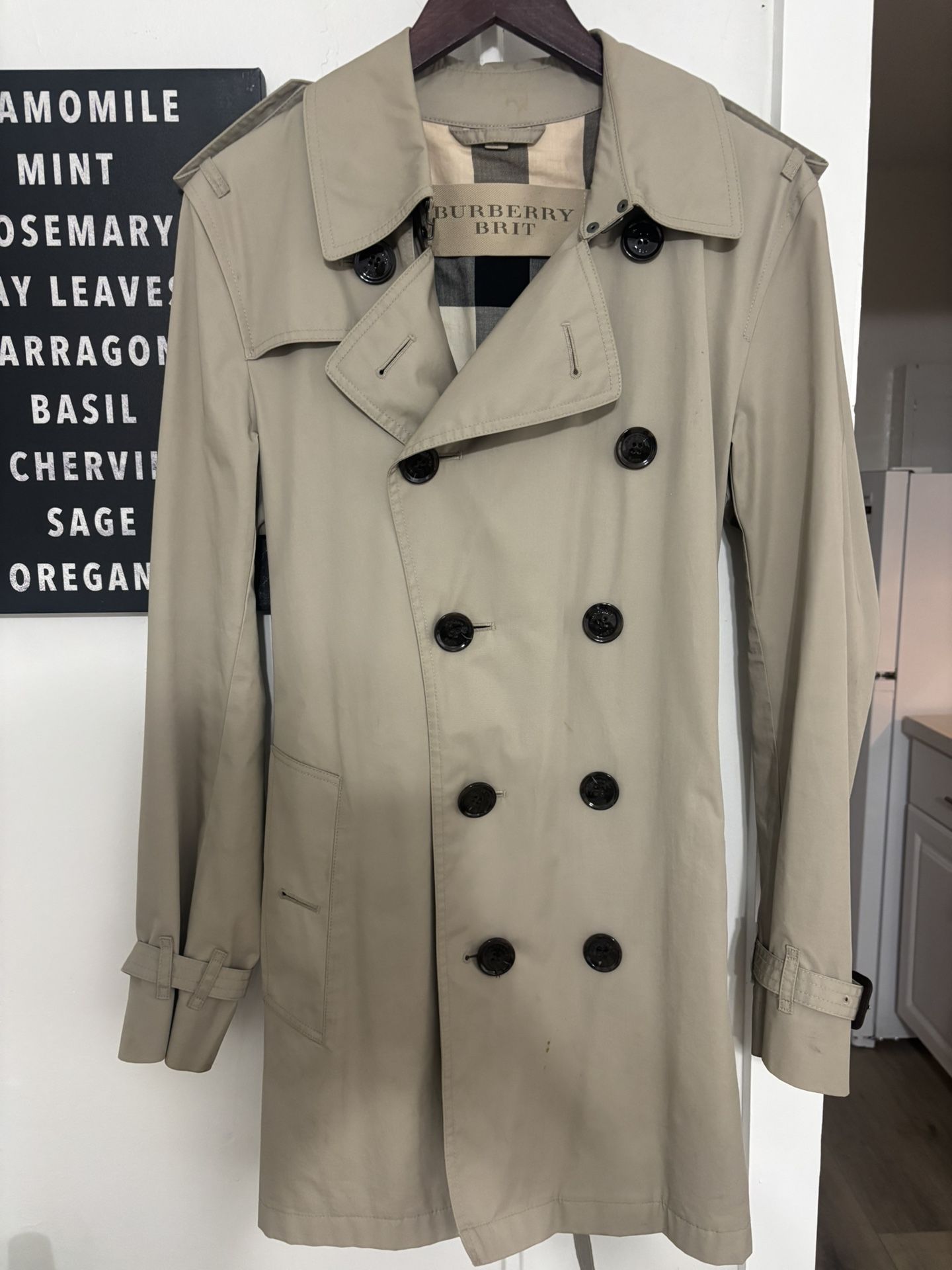 Burberry Classic Men's Trench Coat