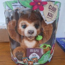 New, SEALED!! Furreal I Cubby The Curious Teddy Bear 100+ Sounds & Motion 2019 Hasbro..