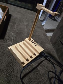Tablet/ipad/phone/kindle/headphone holder and charger